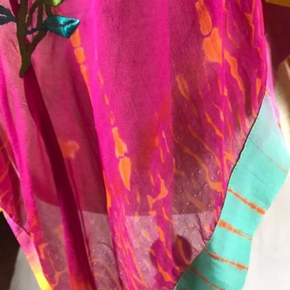 NWT Tashia London Silk Pullover V-neck Sheer Poncho with Embroidery Size M - Picture 6 of 14